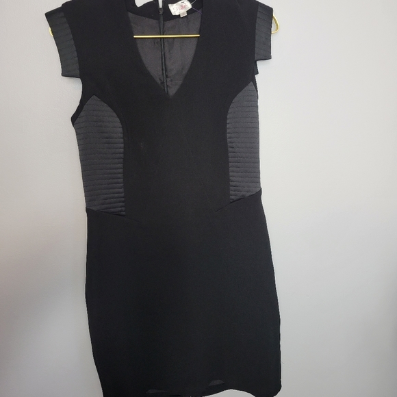Medium Parker Black Sheath Mixed Media Dress Mini - Picture 1 of 5